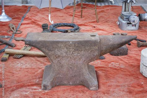 Yunque antiguo PenalbaWeb.com