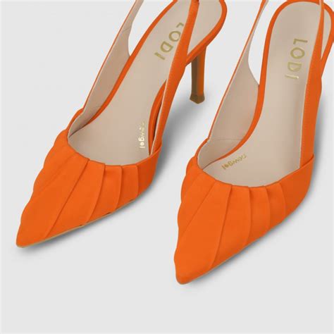 Zapatos naranjas PenalbaWeb.com